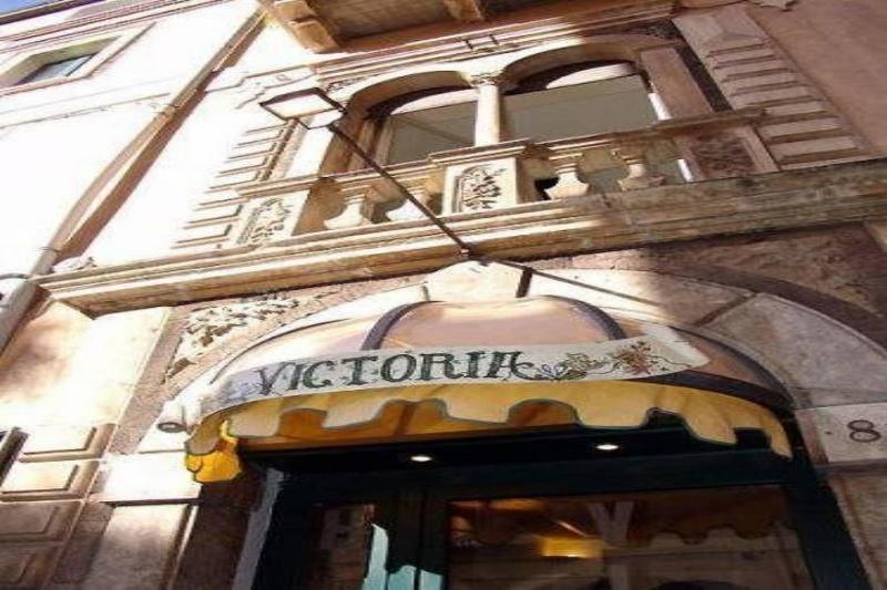 Victoria Hotel