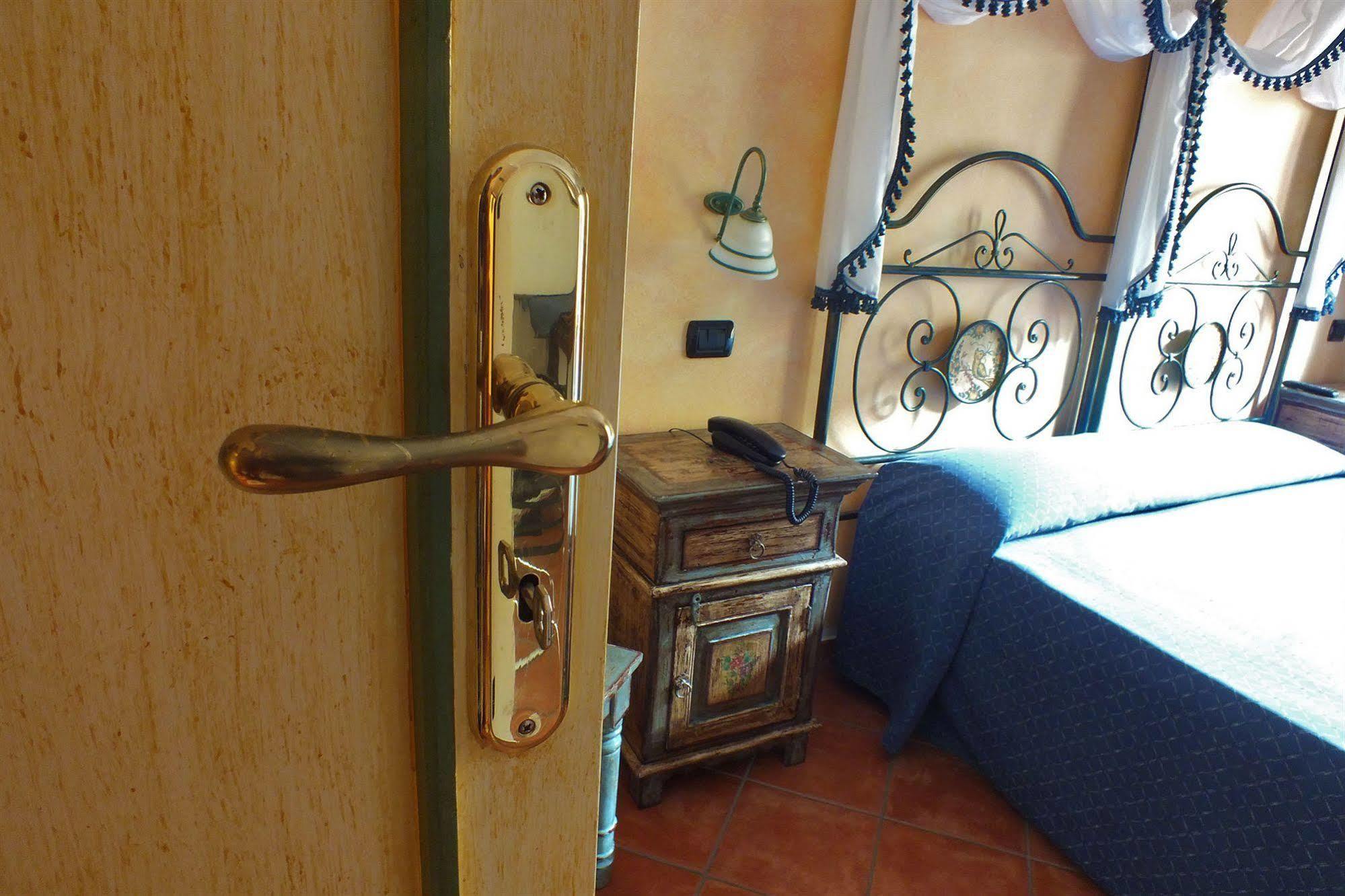 Victoria 3* Taormina